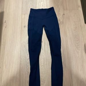 Lululemon navy blue leggings size 4
